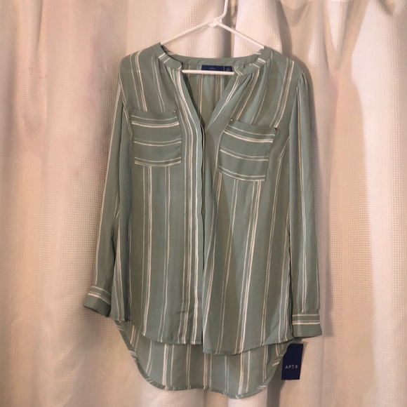 Women’s Green and White Blouse - Picture 1 of 3